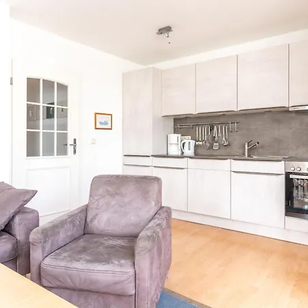 Βίλα 20 Eden Binz